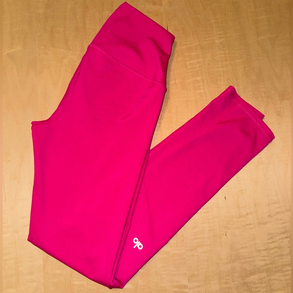 ALO Yoga Vibrant Pink Leggings